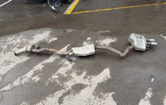 Audi A4 S4 B9 Muffler/silencer 8W0253411R 8W0254400F