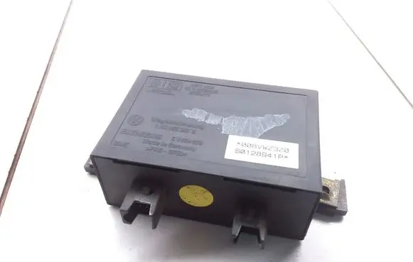 Volkswagen Golf III Immobilizer control unit/module 1H0953257B 5WK4678