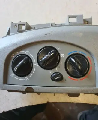 Renault Trafic II (X83) Climate control unit X83RSAPH1HG 69920001 F964D97K
