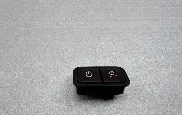 Mercedes-Benz S W222 Tailgate/boot open switch button 2208211479