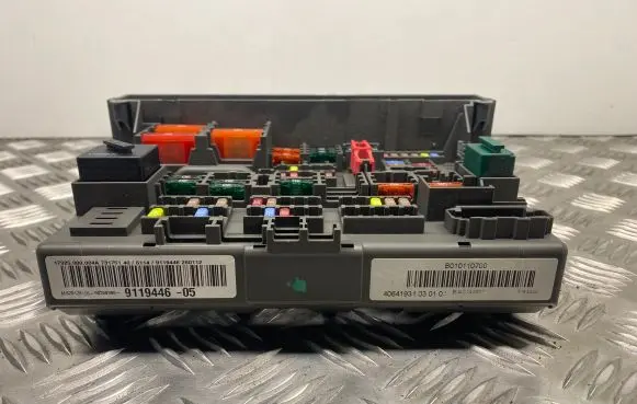 BMW 3 E92 E93 Fuse module 9119446 911944605