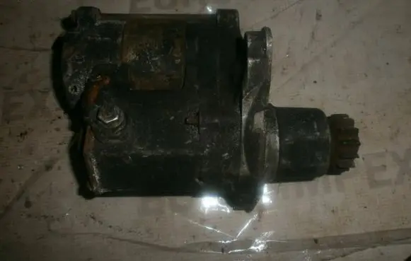Toyota Avensis T220 Starter motor