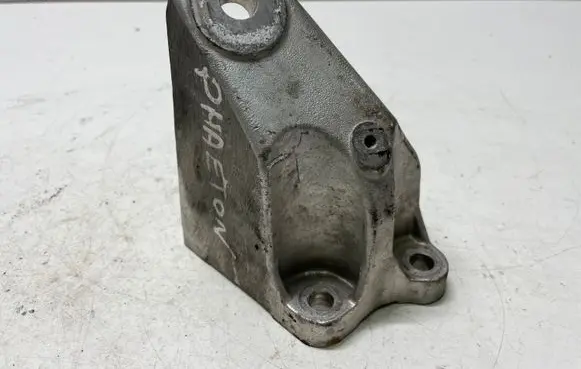 Volkswagen Phaeton Engine mounting bracket 3D0199307AB