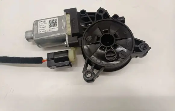 KIA Niro Front door window regulator motor 82450AT000