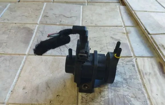Opel Signum Turbo solenoid valve 4534375 4522371 4715396
