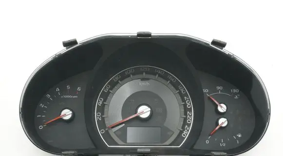 KIA Sportage Speedometer (instrument cluster) 940233U025