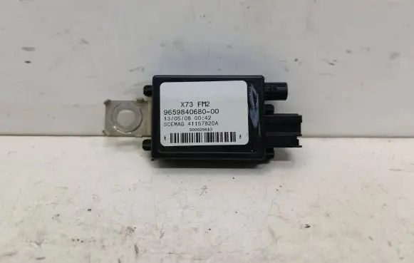 Antenna control unit