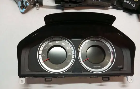 Volvo S80 Speedometer (instrument cluster) 31343330