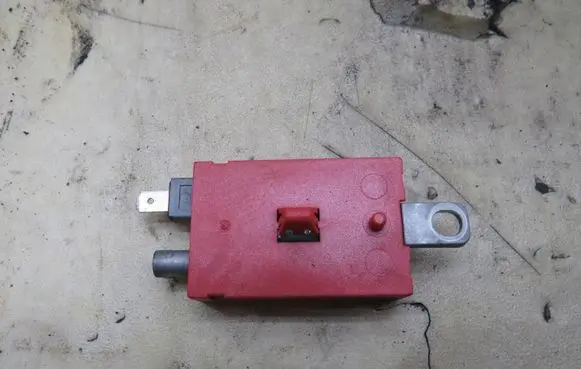 Jaguar XE Antenna control unit FK72-18C847-AA