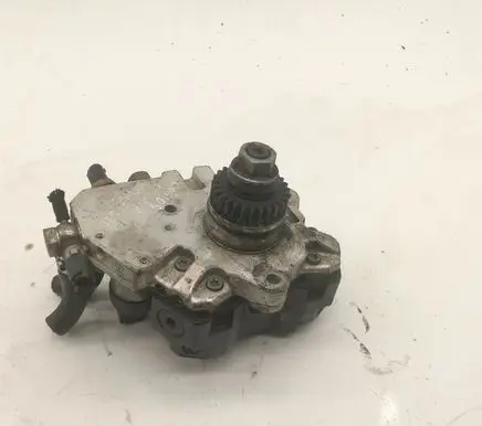 Mitsubishi Colt Fuel injection high pressure pump A6400700701