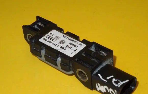 Audi A6 S6 C6 4F Airbag deployment crash/impact sensor 4B0959643C