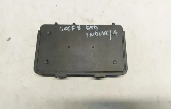 Volkswagen Golf VIII Wireless charging module 5NA980611A