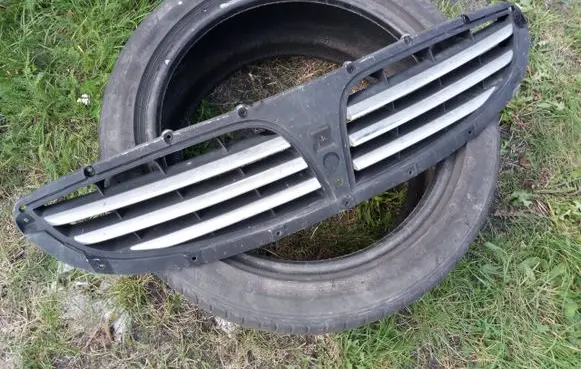 SsangYong Kyron Front bumper upper radiator grill 7945109000