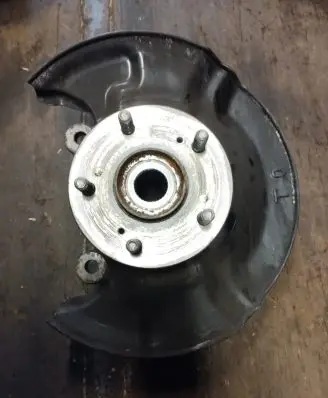 Honda CR-V Front wheel hub spindle knuckle