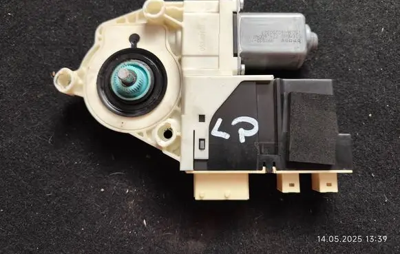 Citroen C4 I Front door window regulator motor 997832101 996393103 15036440250323