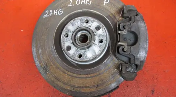 Citroen DS5 Front wheel hub spindle knuckle