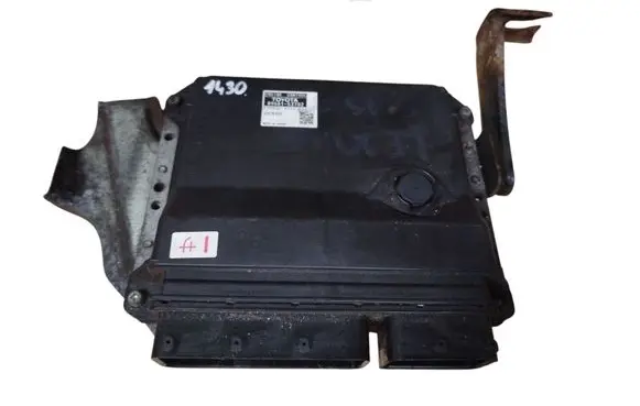 Lexus IS 220D-250-350 Engine control unit/module 8966153702