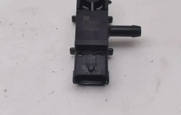Opel Zafira C Exhaust gas pressure sensor 55566186