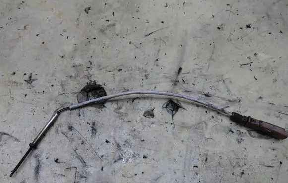 Jaguar XE Exhaust gas temperature sensor GX75-12B591-BA