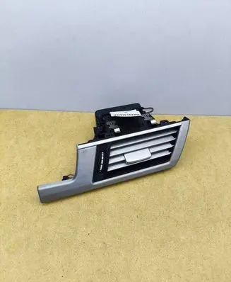 Mercedes-Benz E W212 Dashboard side air vent grill/cover trim A2128300254 06822001