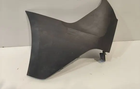 Rear bumper corner part panel trim