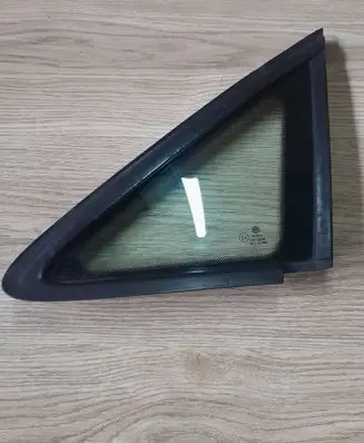 Volkswagen Touran I Front triangle window/glass 43R00048