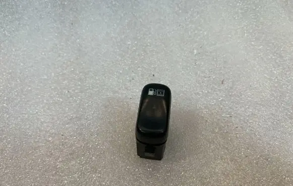 Mercedes-Benz Vito Viano W638 Fuel tank opening switch 0018208601