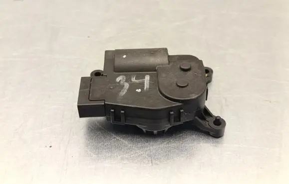 Volvo XC40 Air flap motor/actuator 32226715
