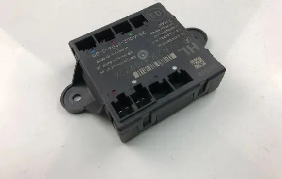 Mercedes-Benz E A207 Other control units/modules A2048707726