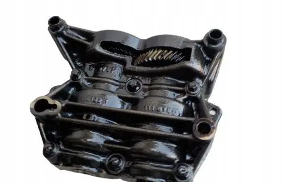 Mercedes-Benz E W211 Oil pump balance shaft 6460100236