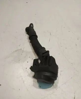Mercedes-Benz B W245 Oil fill pipe A6400100369