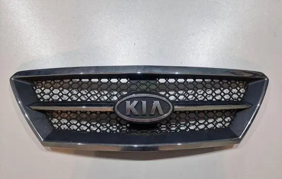 KIA Sorento Front grill 863503E010