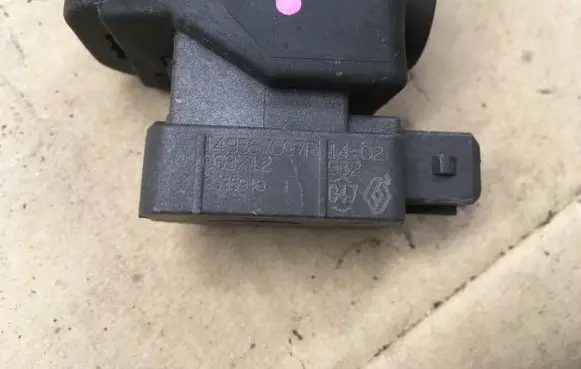 Renault Koleos I Turbo solenoid valve 149567097R 2935910 00312