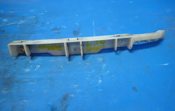 Nissan Micra Rear bumper mounting bracket 85227-BC000