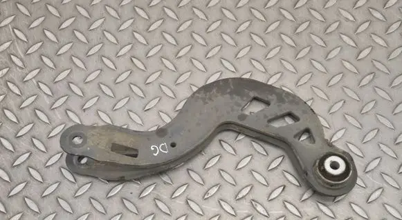 Mercedes-Benz CLA C117 X117 W117 Rear upper control arm/wishbone 5Q0959811