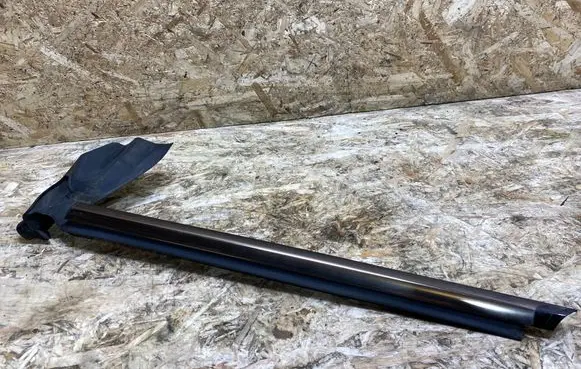 Mercedes-Benz SL R230 Rear side glass trim A2306700238