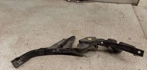 Audi A2 Front bumper mounting bracket 8Z0854730