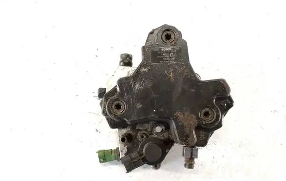 Volvo V70 Fuel injection high pressure pump 8692521 038115 0145010