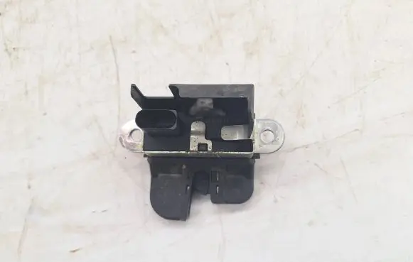 Volkswagen Golf V Loading door lock loop/hook striker 1K6827505E