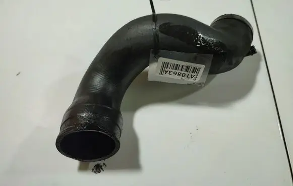 Volkswagen PASSAT B5 Intercooler hose/pipe