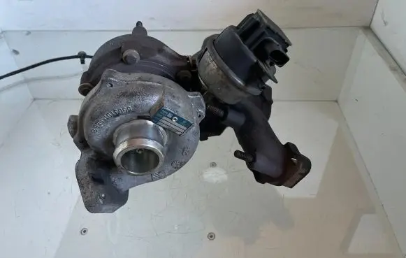 Audi A4 S4 B8 8K Turbo 03L145702H