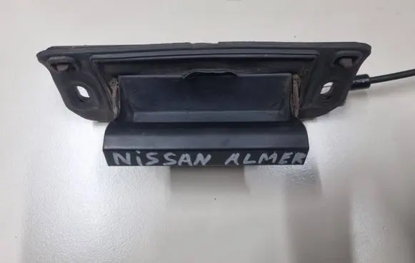 Nissan Almera Tino Tailgate trunk handle 