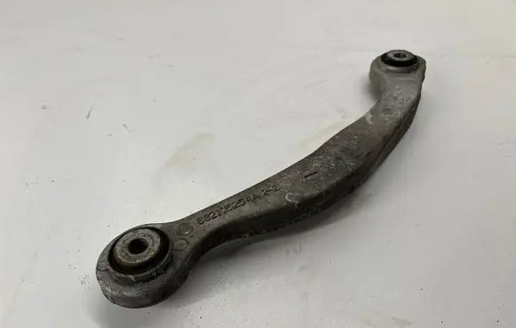 Dodge Challenger Rear control arm 68210525AA