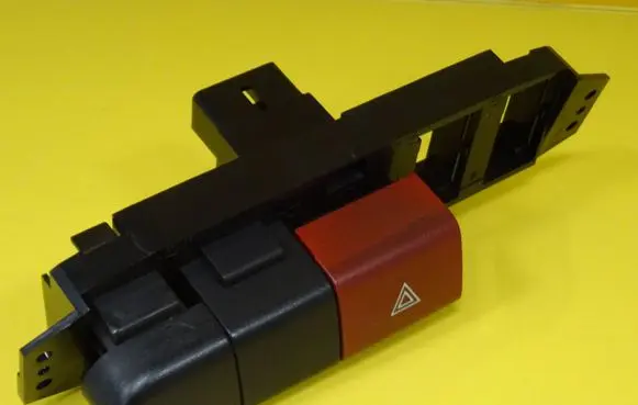 Hyundai Lantra I Hazard light switch