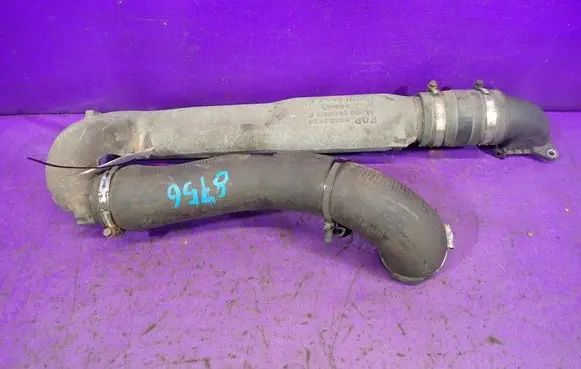 Opel Zafira B Intercooler hose/pipe 