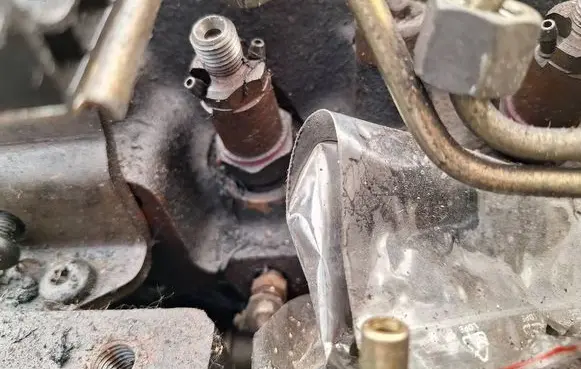 Ford Mondeo MK II Fuel injector