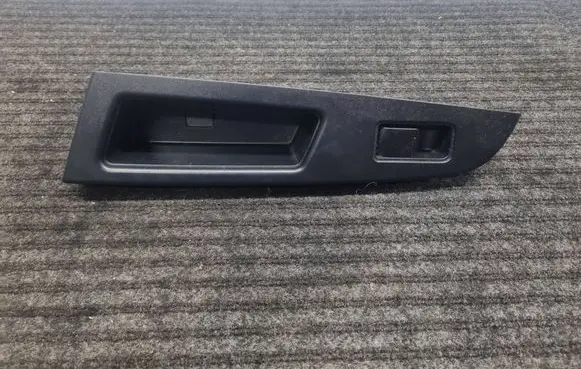 Subaru XV I Electric window control switch 94263FJ090