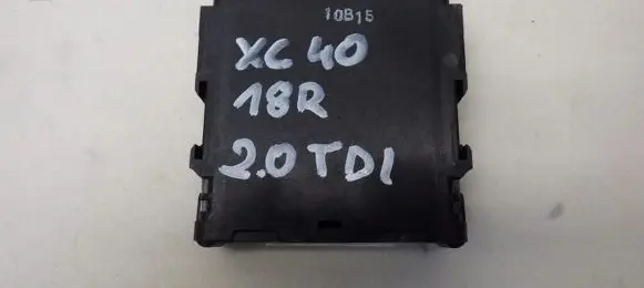 Volvo XC40 Gearbox control unit/module 31686384