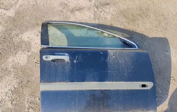 Volvo XC90 Front door