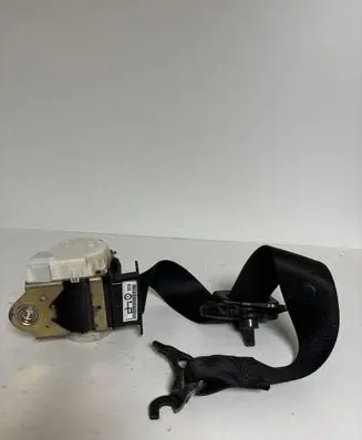 BMW 1 E81 E87 Front seatbelt 33052212C